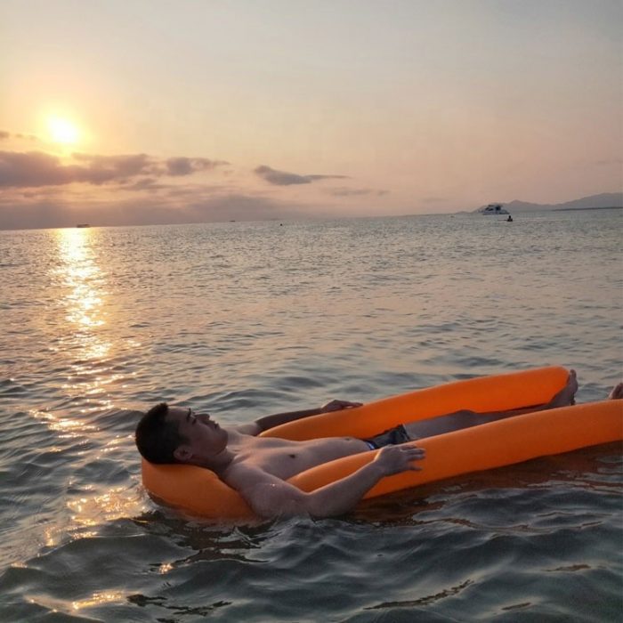 Inflatable Floating Pool Hammock 2