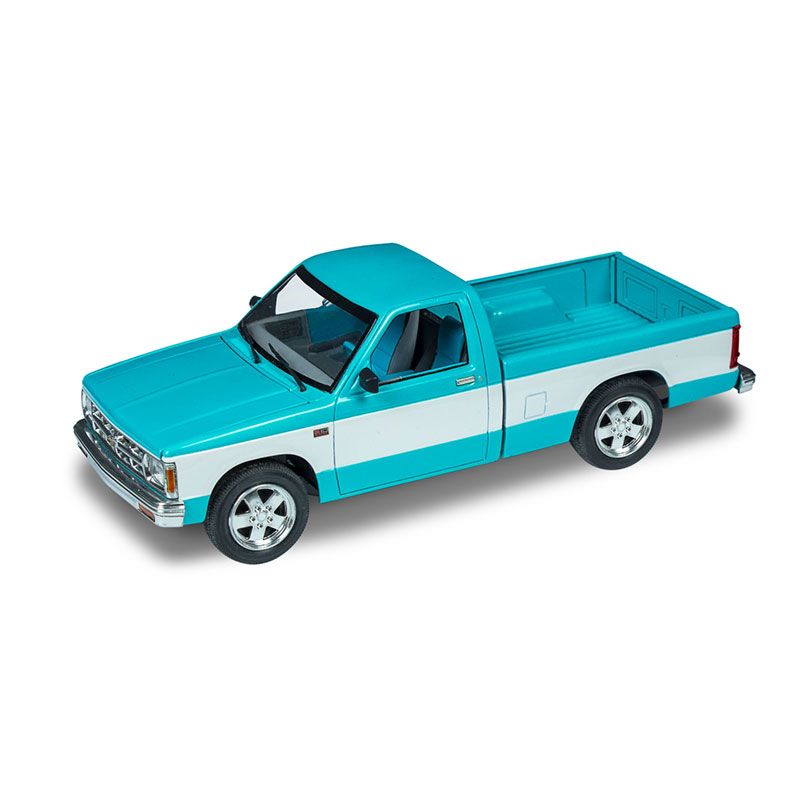 REVELL '90 CHEVY S-10 1:25 - 14503