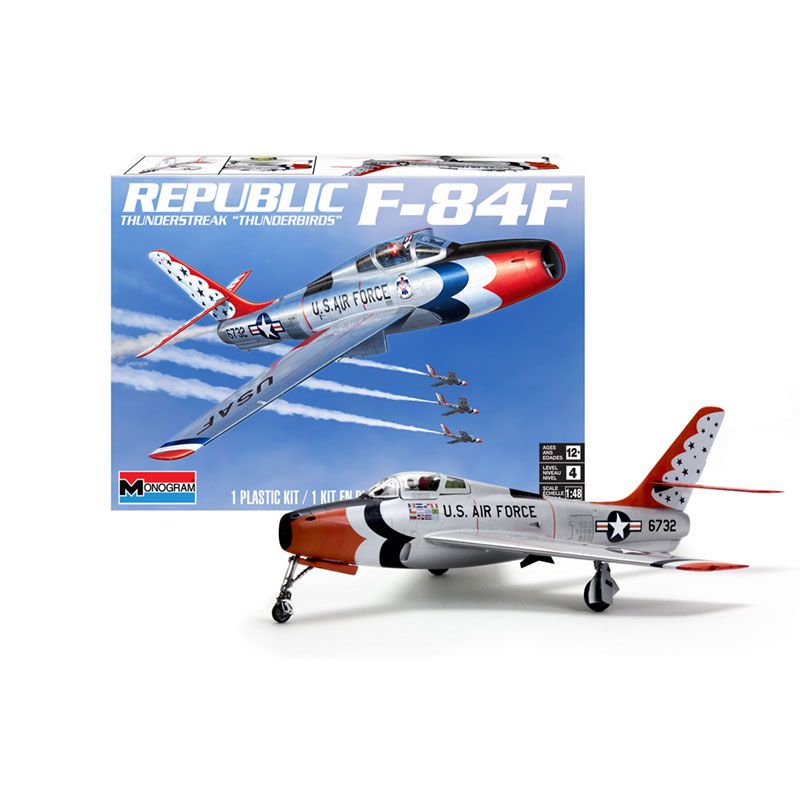 REVELL REPUBLIC F-84F THUNDERSTREAK THUNDERBIRDS 1:48 - 15996