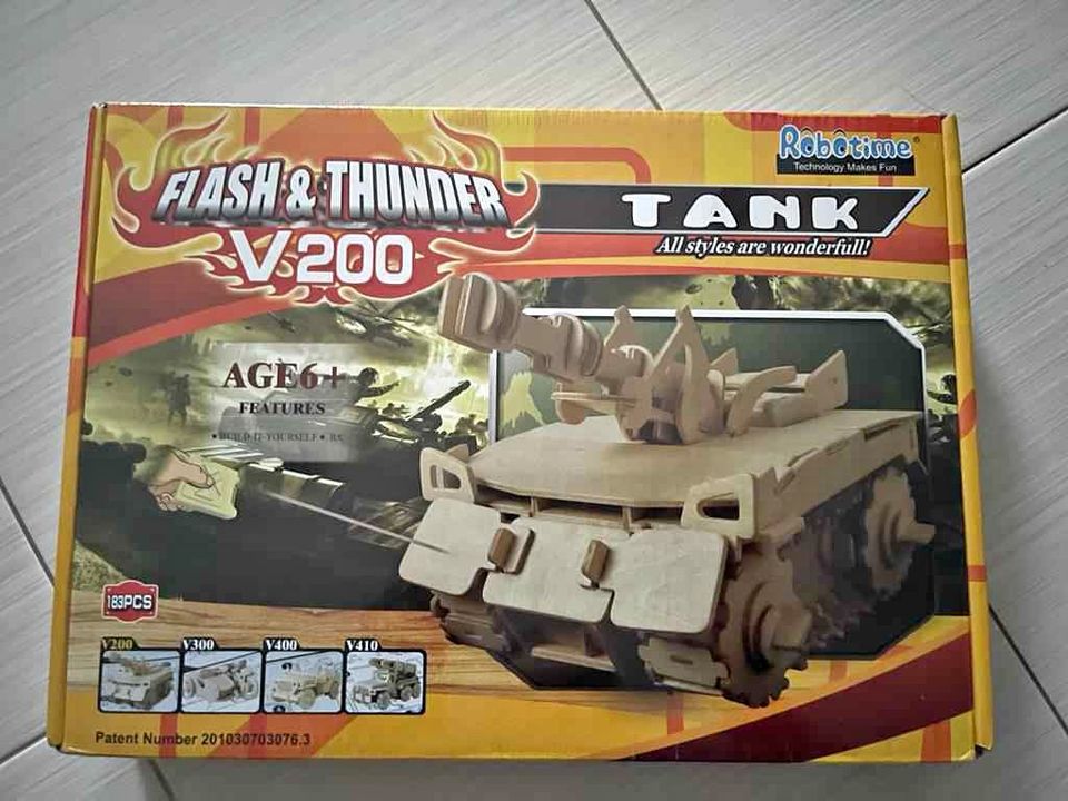 Flash and Thunder v 200 Tank WOODEN MODEL